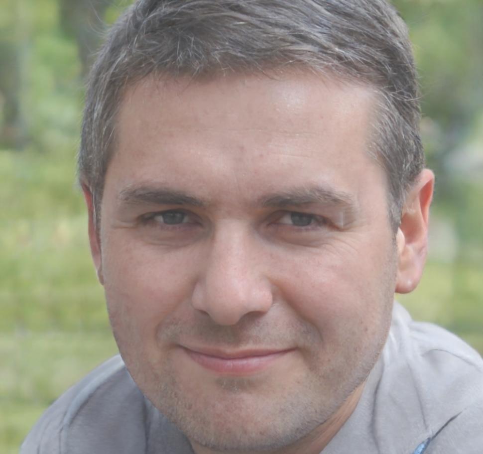 Viktor Engel - Leiter Datenanalyse bei larexonviti